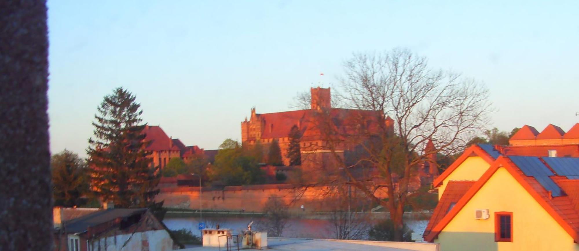 Attic Apartment With A View Of The Castle Malbork Exterior photo